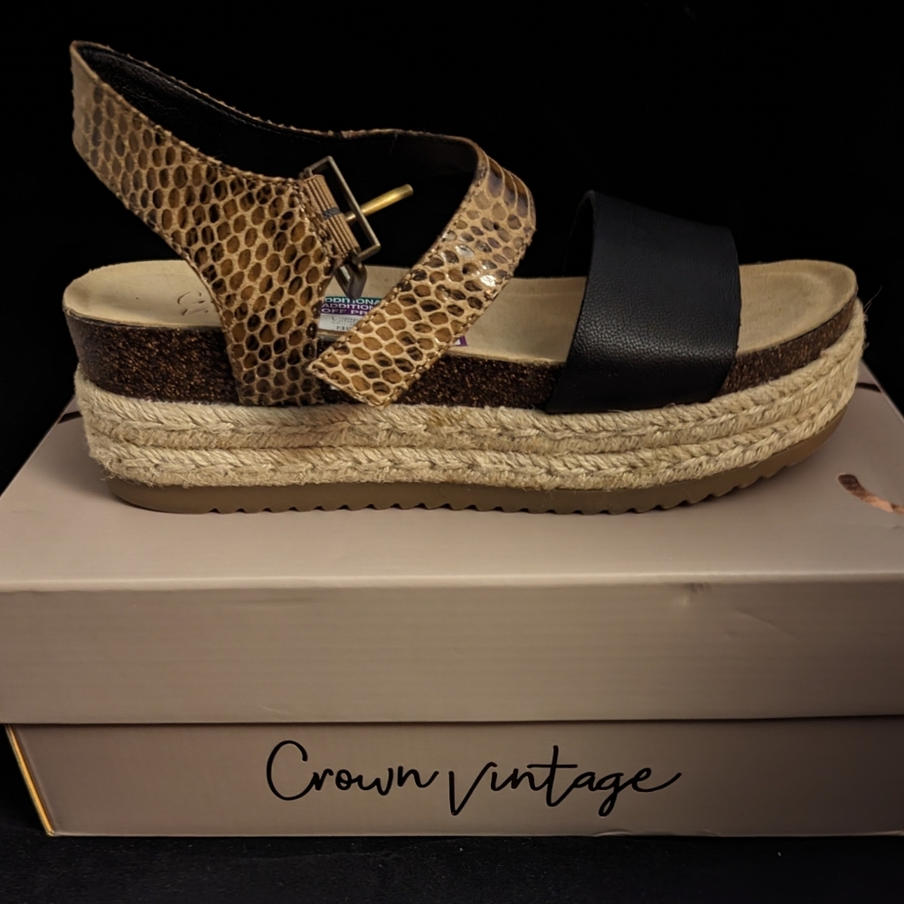 Sandal
